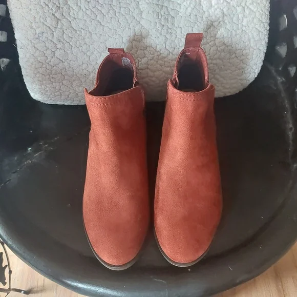 Sienna booties. - Picture 5 of 5